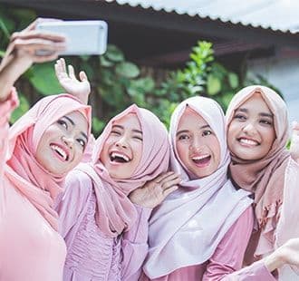 Kangen Buka Puasa Bareng Temen Se-Geng? Cobain Tips-Tips yang Nggak Pernah Kamu Bayangin Ini!