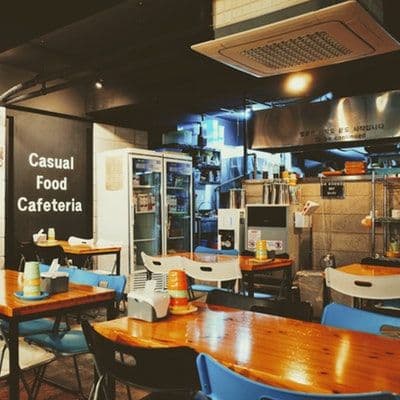 4 Rekomendasi Tempat Asyik buat Nongkrong Sambil Belajar Bareng Besties Sepulang Sekolah